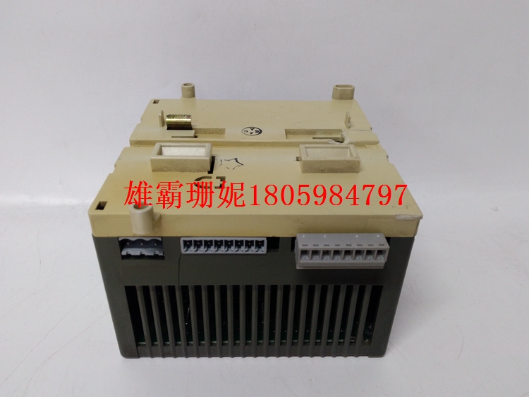 07AC91 GJR5252300R0101    光纤分配器      2023年新款